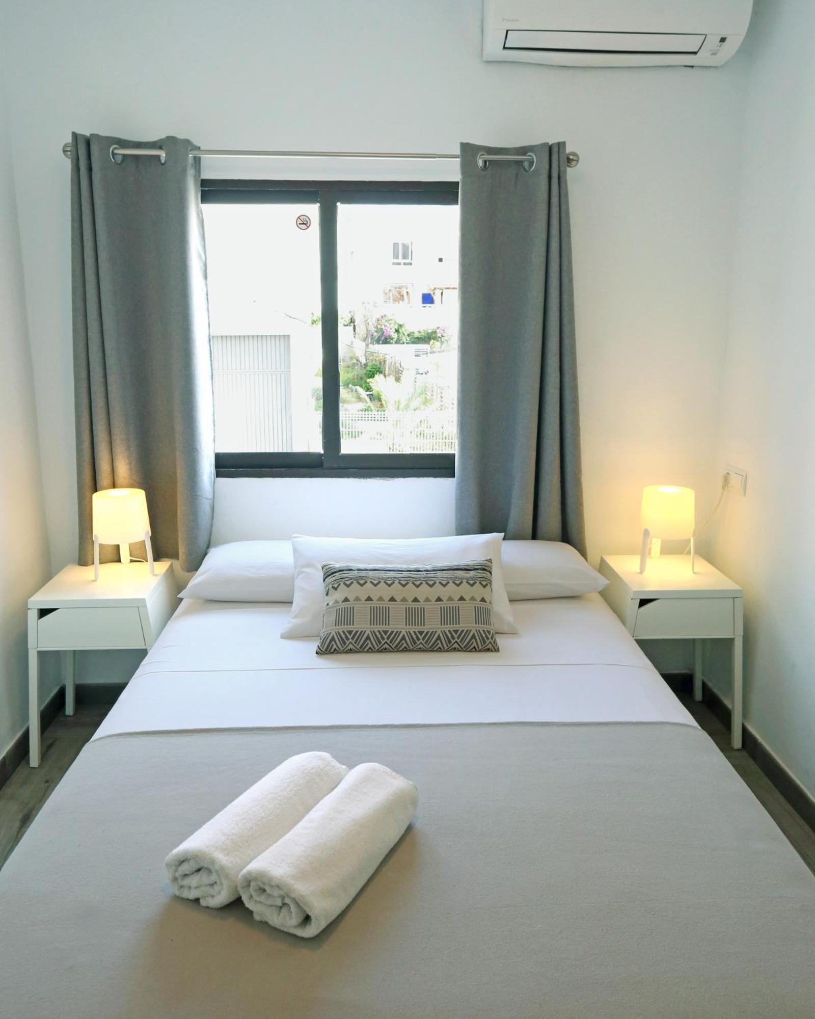 Hostal Costa Ibiza Town Ngoại thất bức ảnh