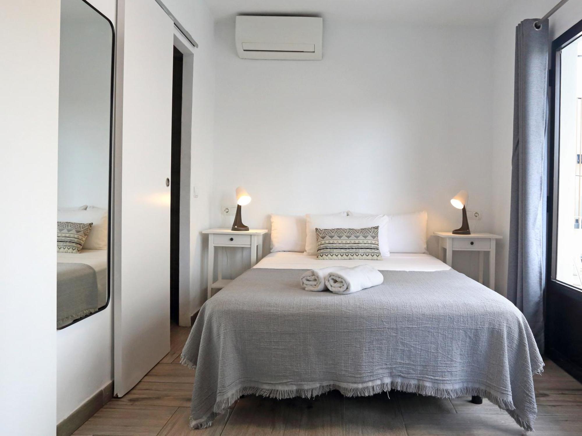 Hostal Costa Ibiza Town Ngoại thất bức ảnh